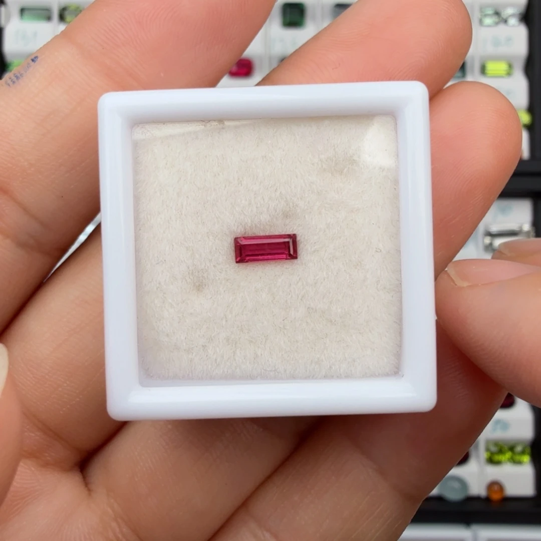 裸石红宝石天然0.3克拉