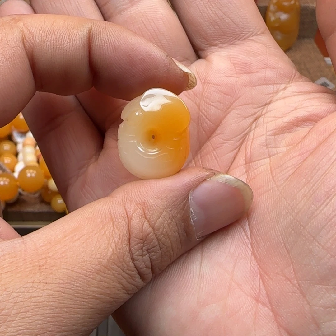 修***石英质玉未镶嵌11