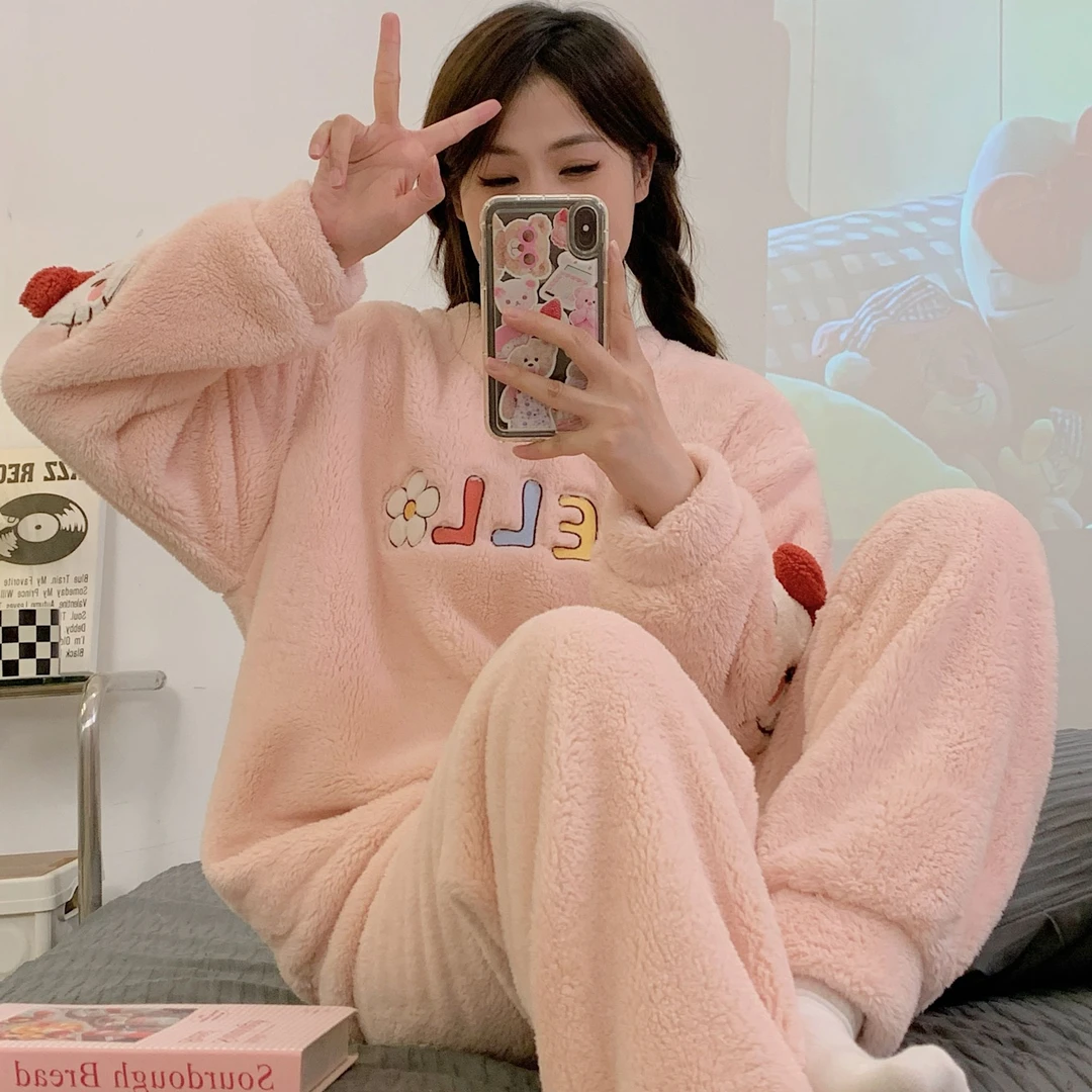 珊瑚绒睡衣女款冬季加厚加绒长毛绒卡通凯蒂猫套装新款保暖家居服