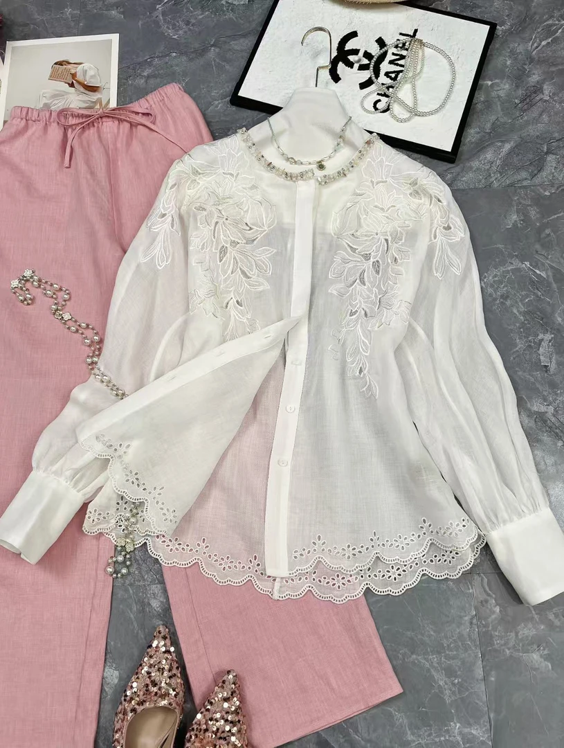 玛薇丝【吹香雪】花簇镂空刺绣领口订珠衬衫