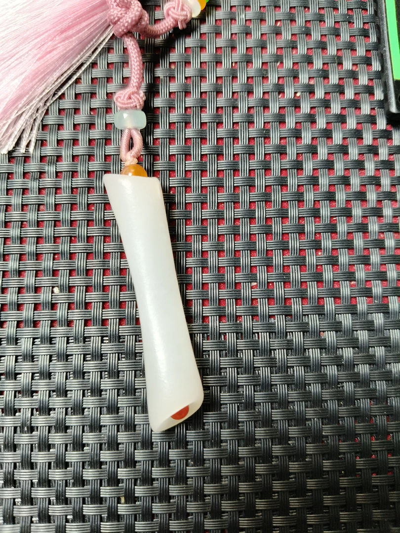 新疆和田玉白玉挂件