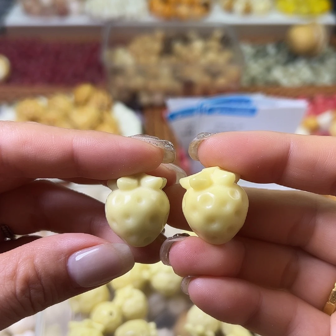 菩提根/象牙果手串全品黄草莓10颗