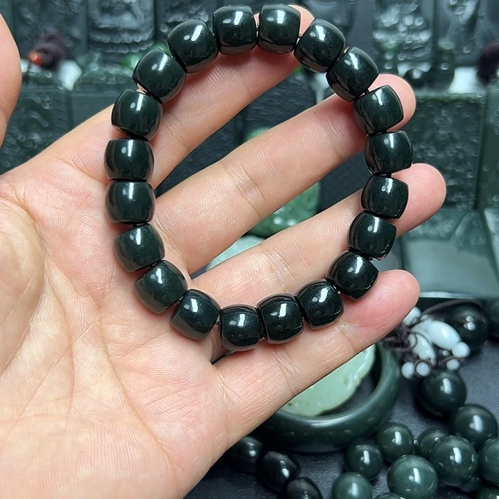 一***安和田玉（青玉）未镶嵌手链