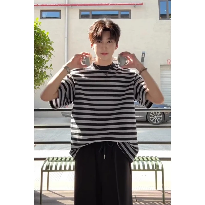 黑白条纹男士短袖t恤少年感穿搭夏季半袖高级感美式正肩五分袖
