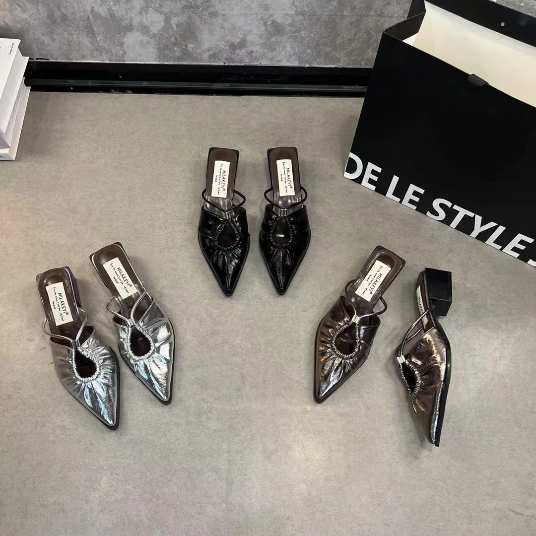 2025年夏季新款爆款尖头镂空一脚蹬包头拖百搭款软底方跟高跟鞋