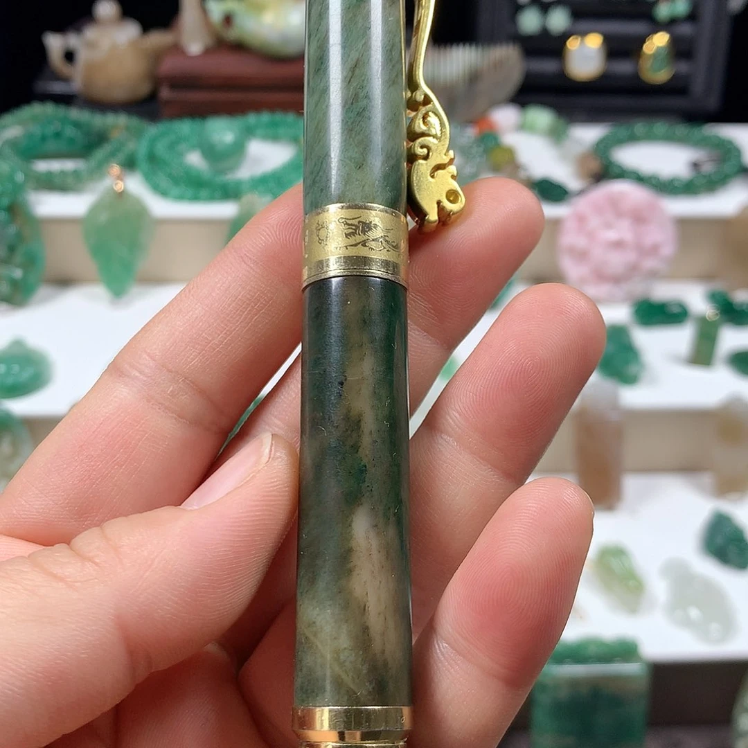 未镶嵌独山玉颈饰