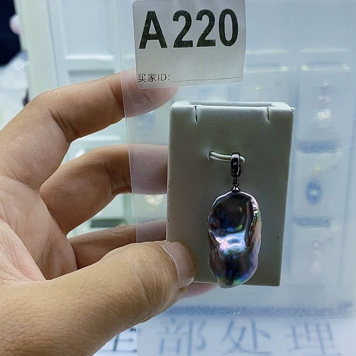 淡水珍珠颈饰合金