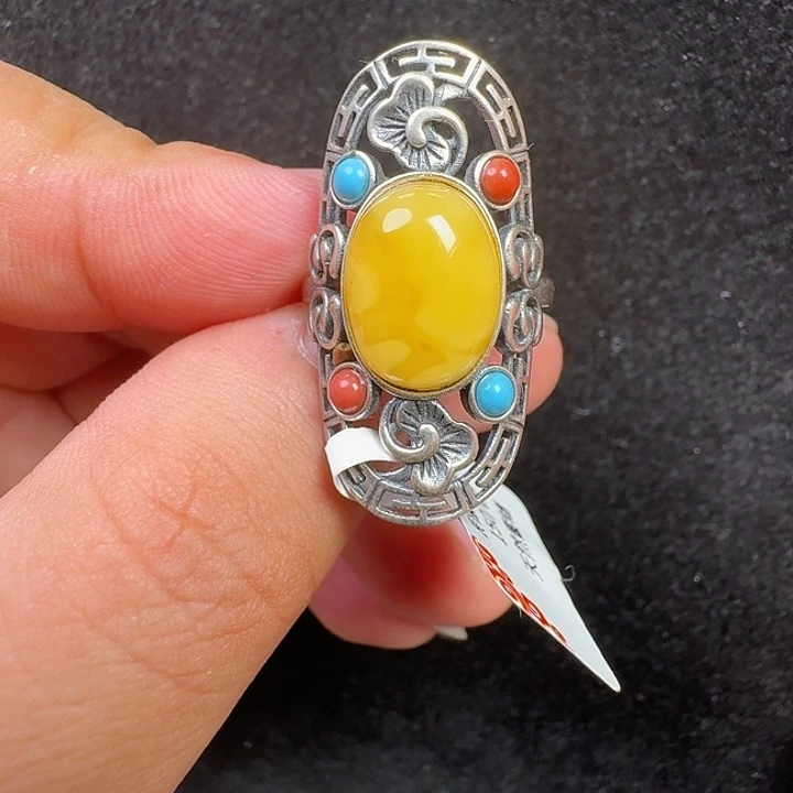 蜜蜡未镶嵌珠宝奇石