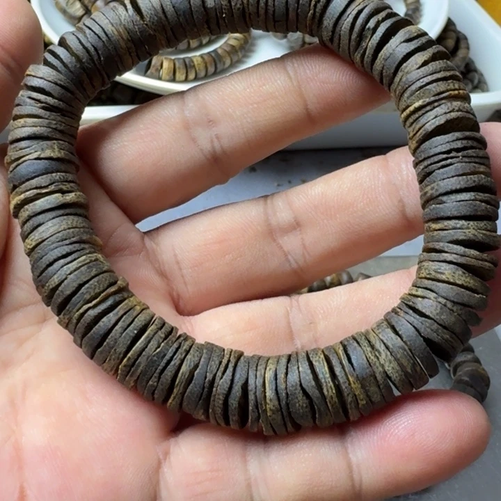 沉香手串哎*克张勺子手串20克加