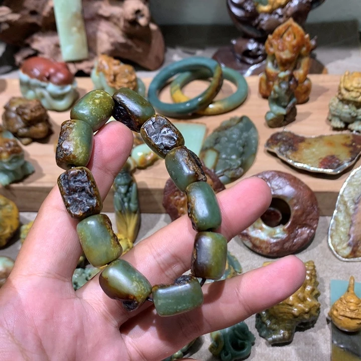 未镶嵌岫岩河磨玉（透闪石质玉）挂件棒*冰
