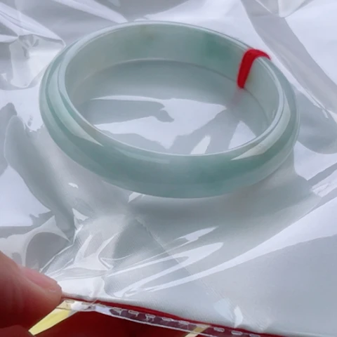 翡翠未镶嵌手镯61.2无大纹裂48小时鉴赏微棉底色飘黄翡