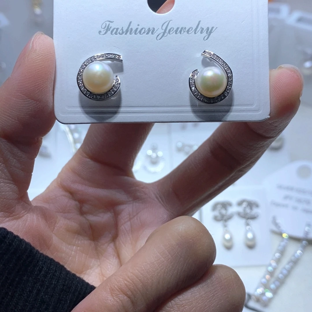 淡水珍珠耳饰未镶嵌