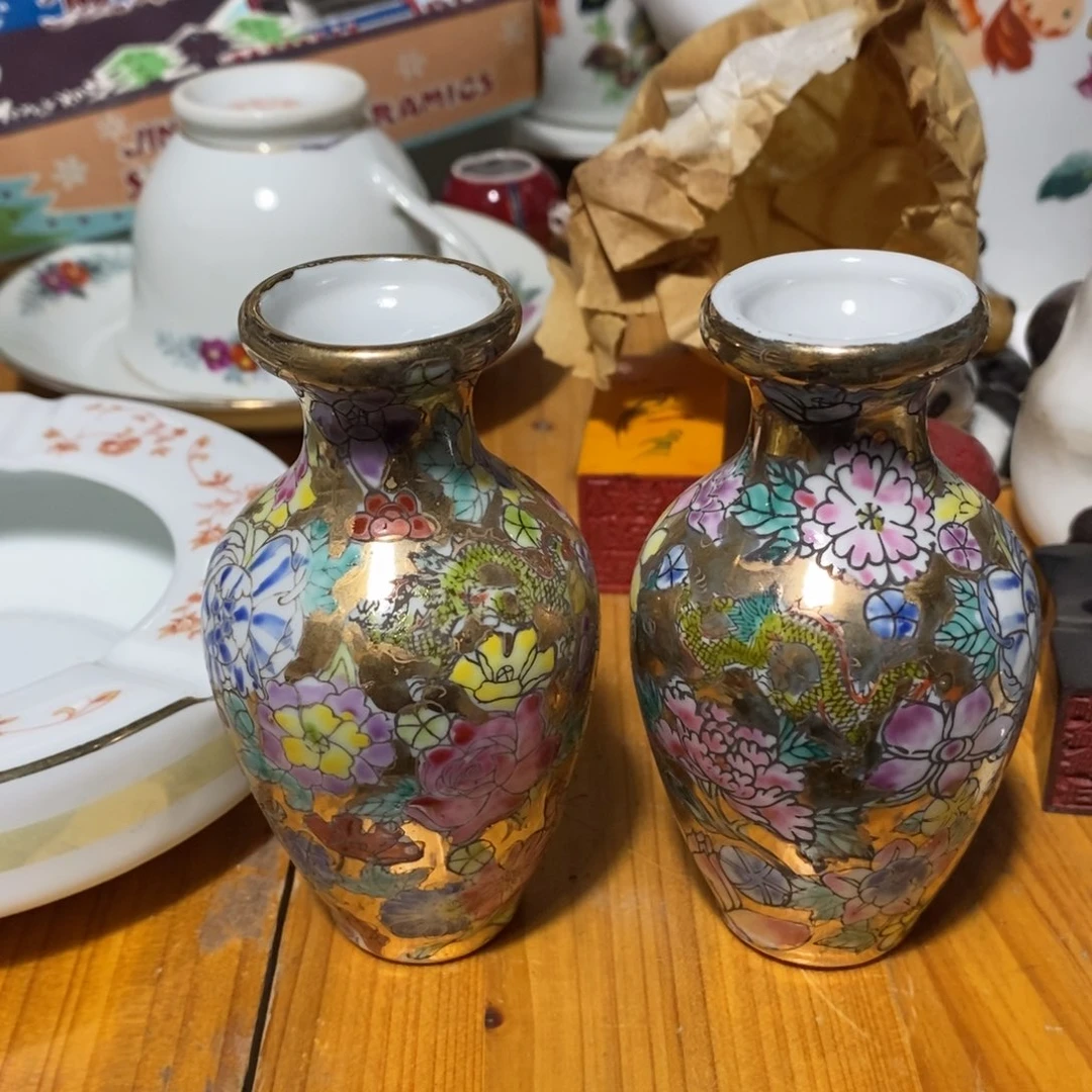 瓷片金地百花花瓶10公分看好在拍不退不换