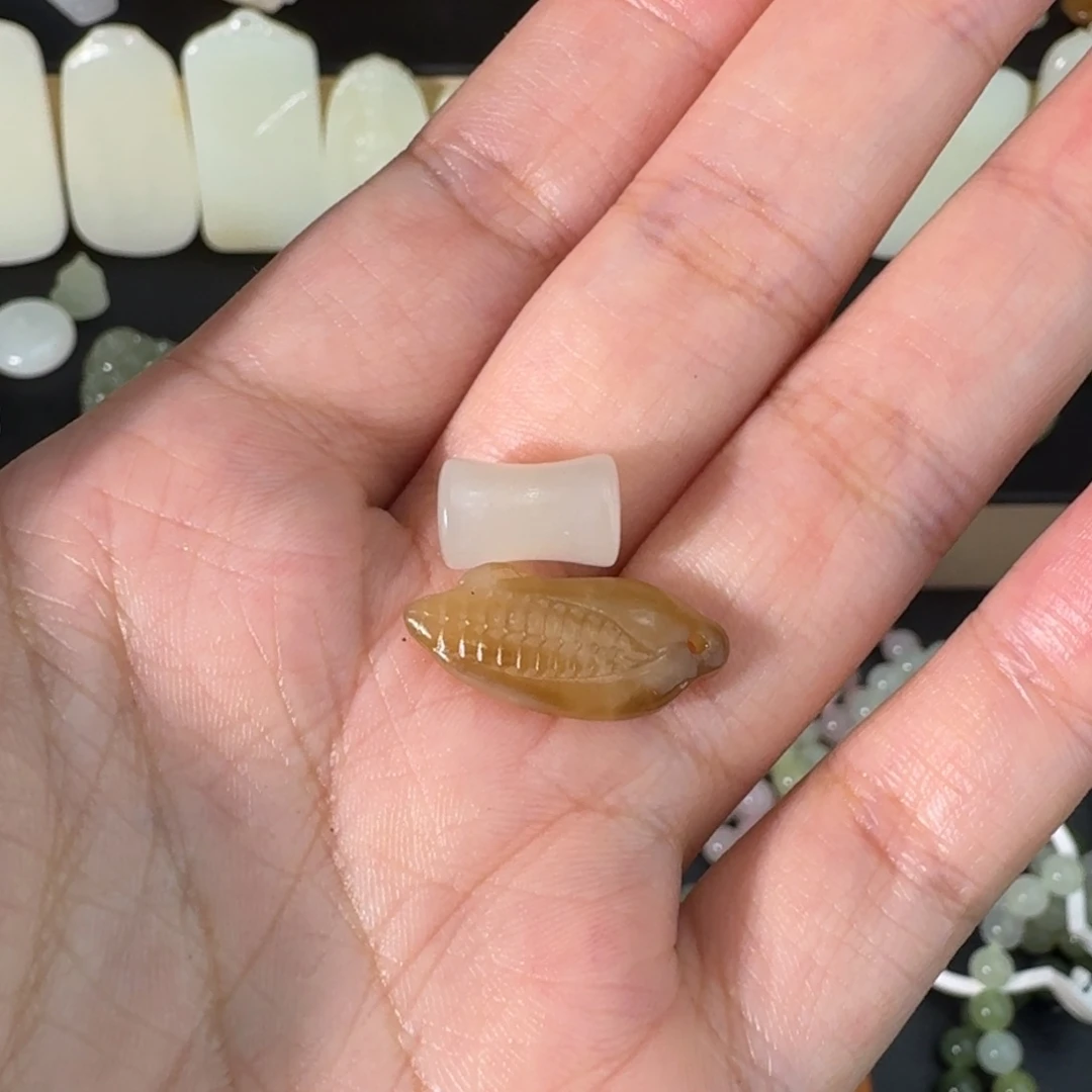 陈****未镶嵌手链和田玉