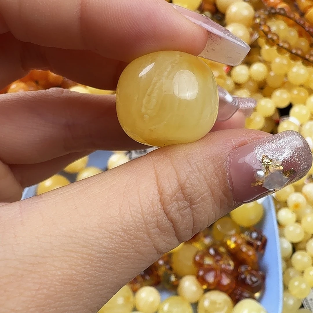 琥珀未镶嵌珠宝奇石