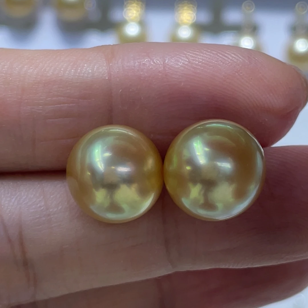 海水珍珠耳饰18K金镶嵌