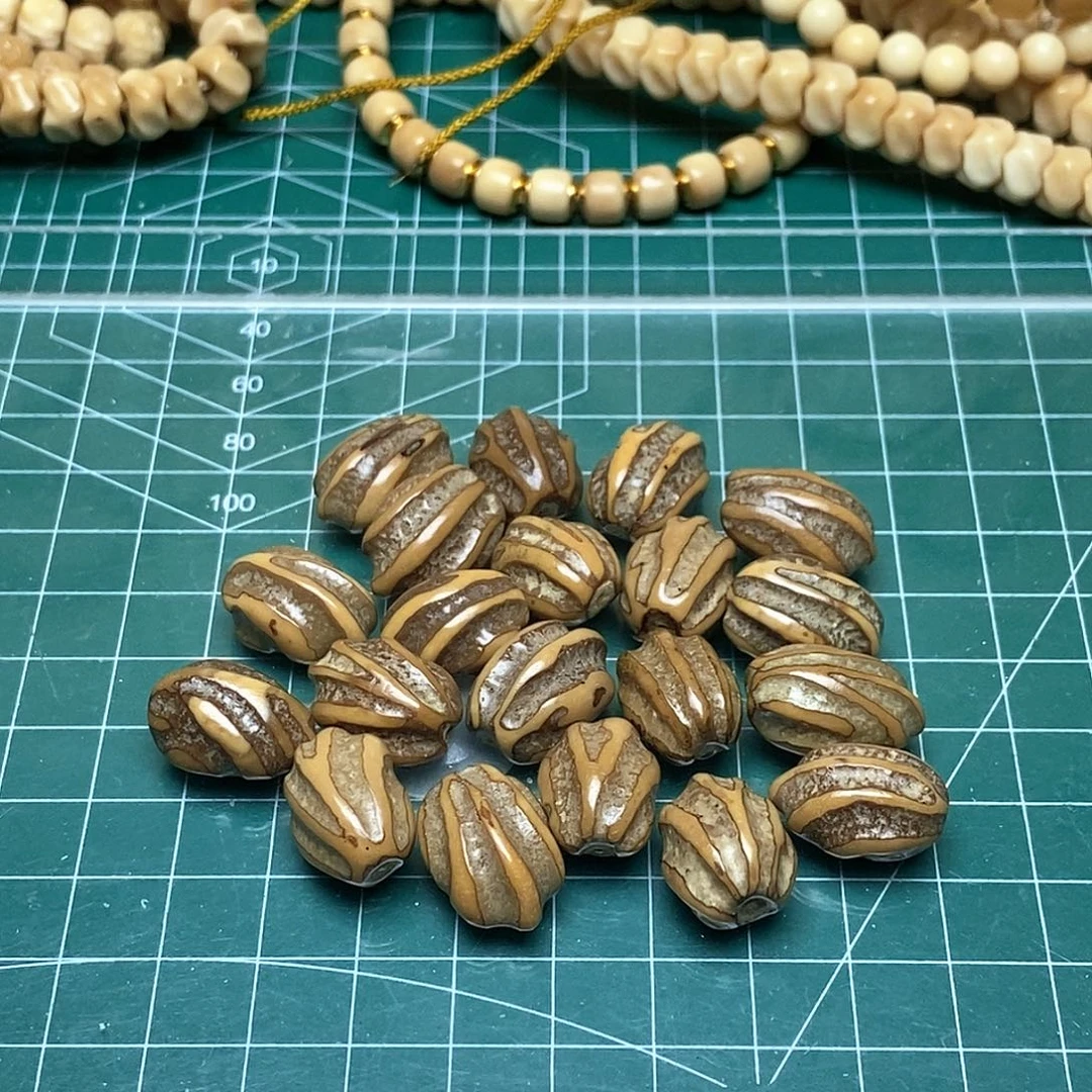 把件龙脊菩提原籽售出不退不换