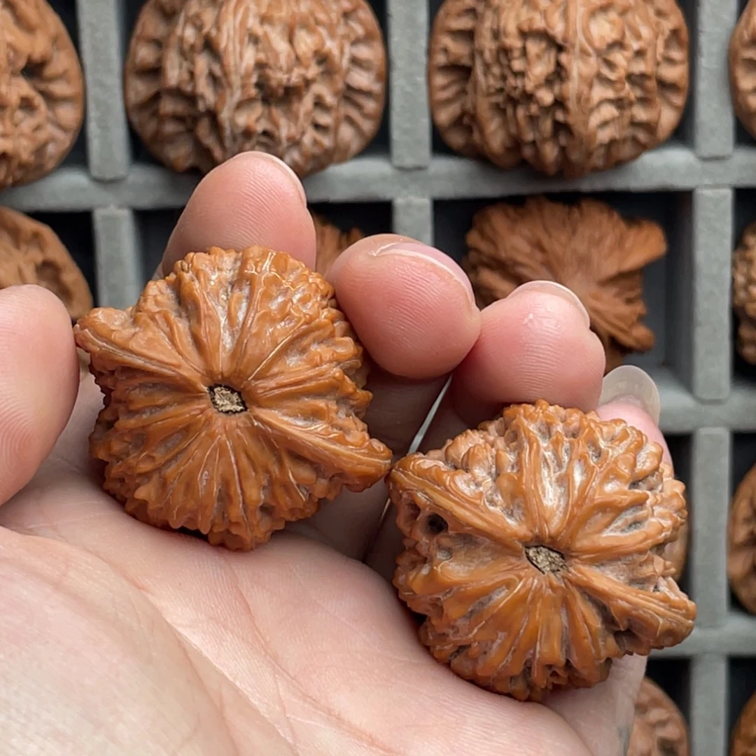 M***e把件核桃39微修山地正磨