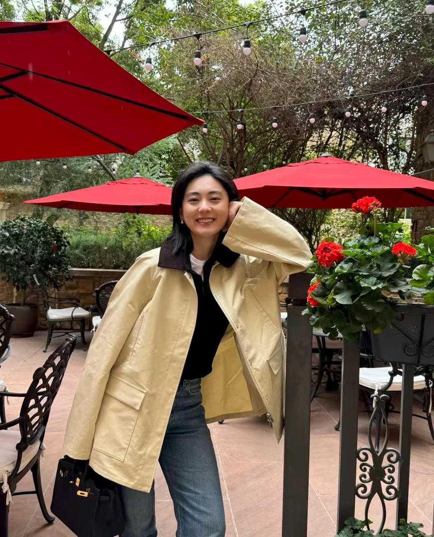 25新款外套灯芯绒翻领冬季休闲风常规款百搭休闲女士轻职风短款