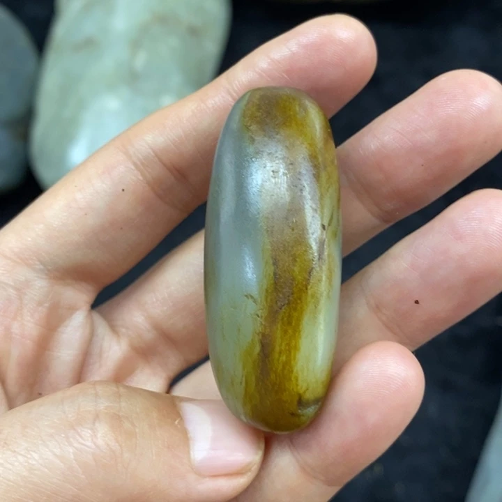 未镶嵌和田玉（糖玉）挂件