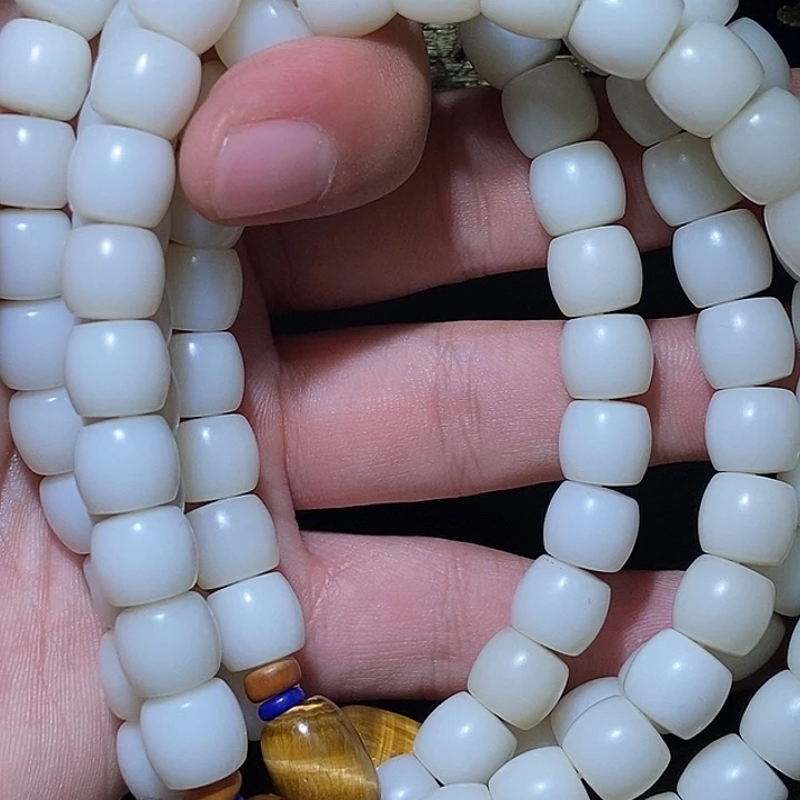 神***哥和田玉未镶嵌颈饰CC