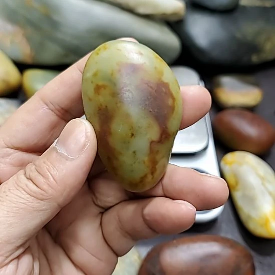 和田玉（糖玉）未镶嵌挂件