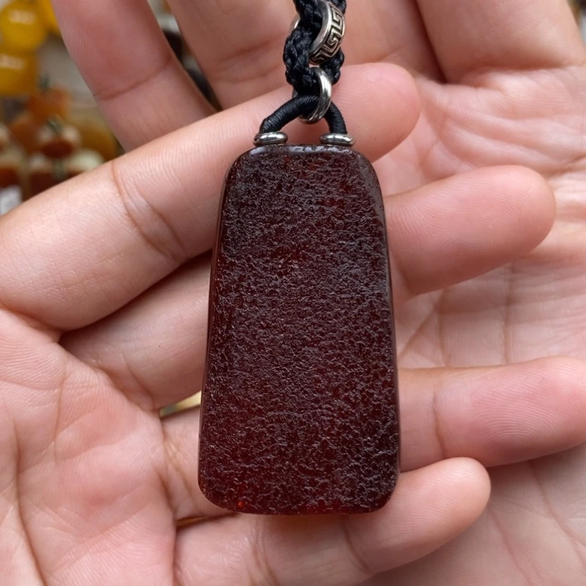 【闪购商品】琥珀颈饰未镶嵌