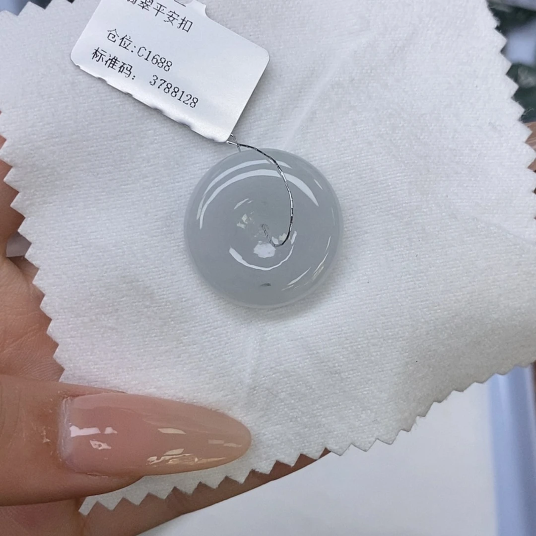 【闪购商品】翡翠颈饰未镶嵌平安扣