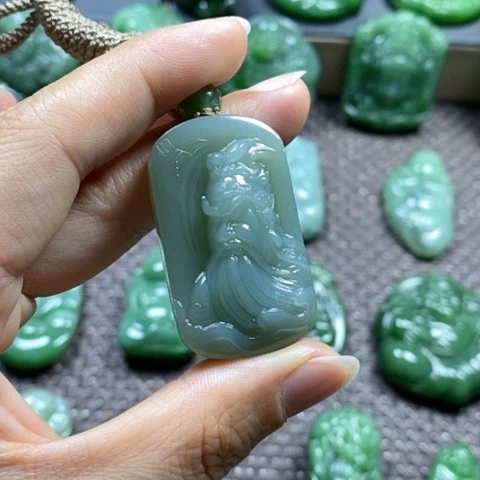 【闪购商品】颈饰未镶嵌和田玉