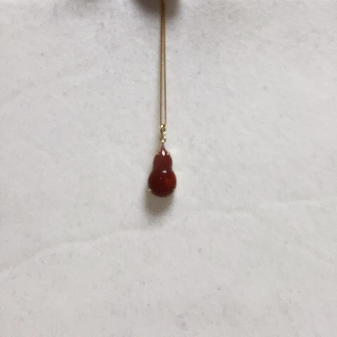 南红玛瑙颈饰18K金镶嵌v****_简单