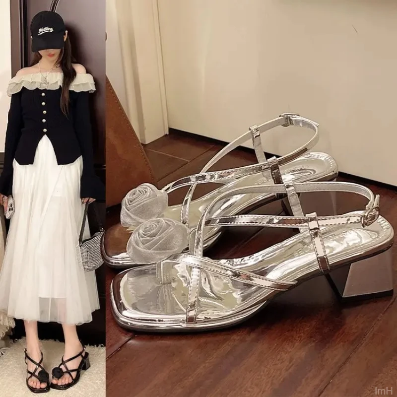 XIEFURN/鞋夫人夏季山茶花仙女风套趾凉鞋2025新款度假风罗马凉鞋