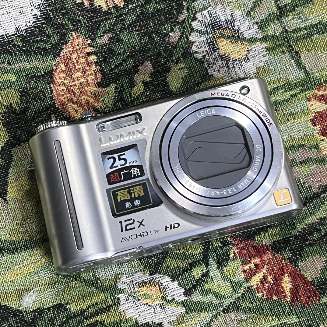 9新 Panasonic/松下 zs3 银色 12倍长焦 复古ccd相机