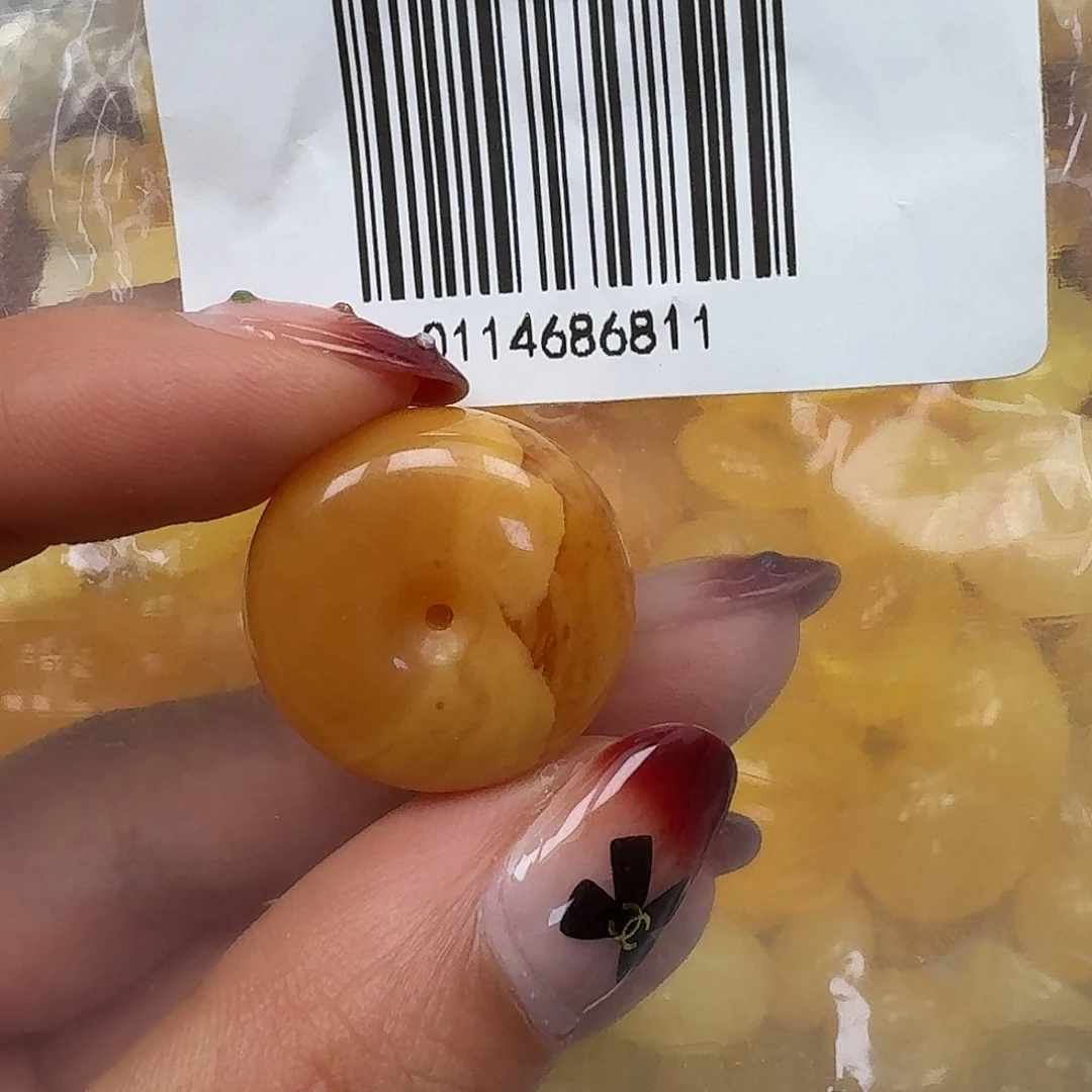 琥珀未镶嵌裸石悠悠