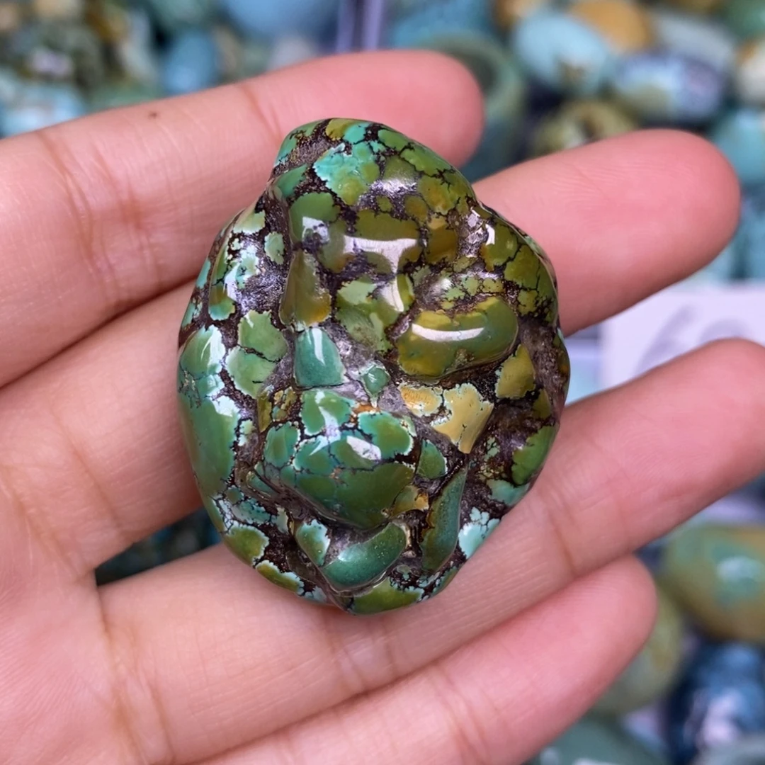 绿松石未镶嵌挂件