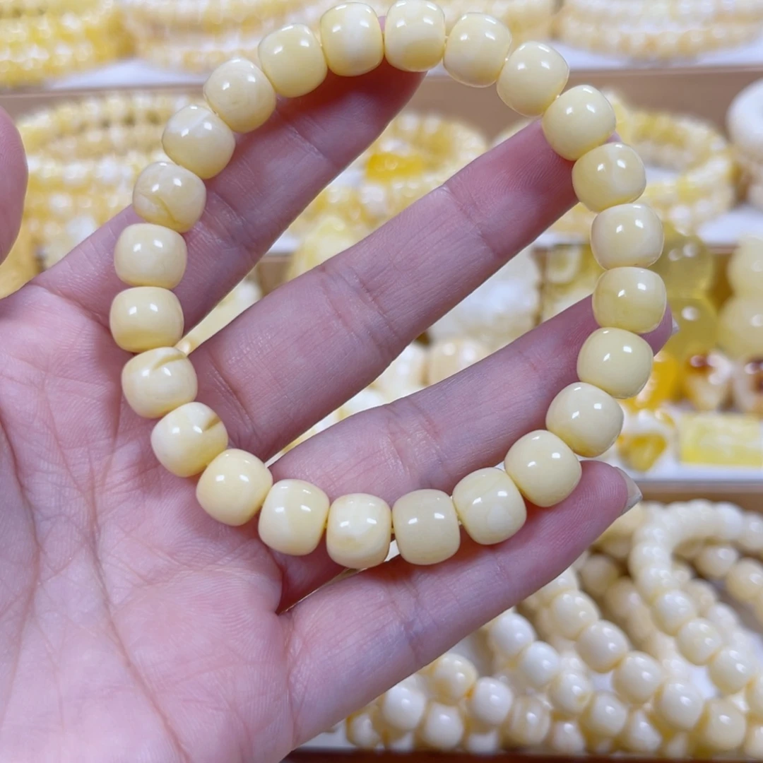 琥珀未镶嵌颈饰天然蜜蜡