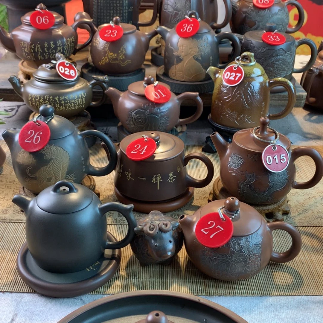 清***致紫红坭兴陶原矿泥料2