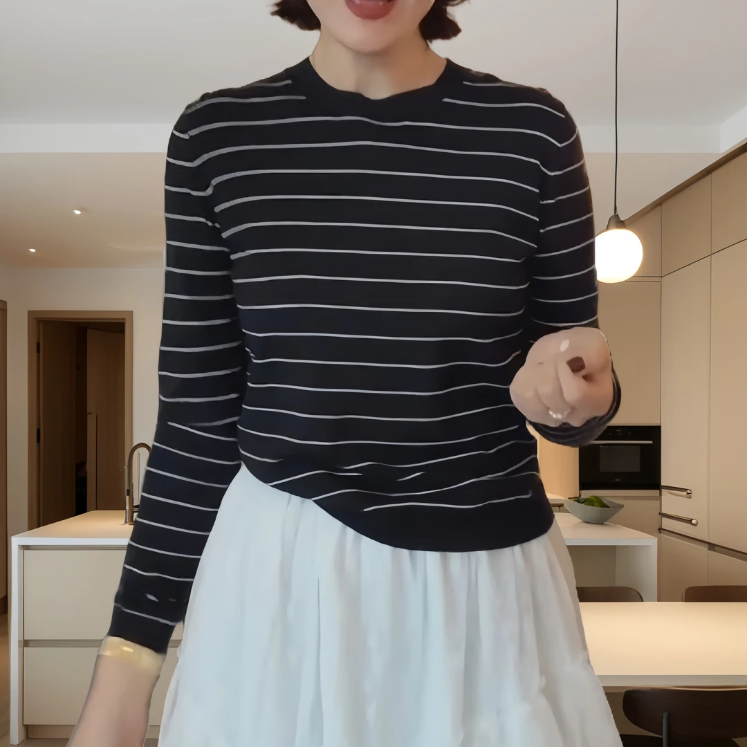 时尚经典条纹长袖圆领T恤女士2025春季新款宽松显瘦长袖针织衫女