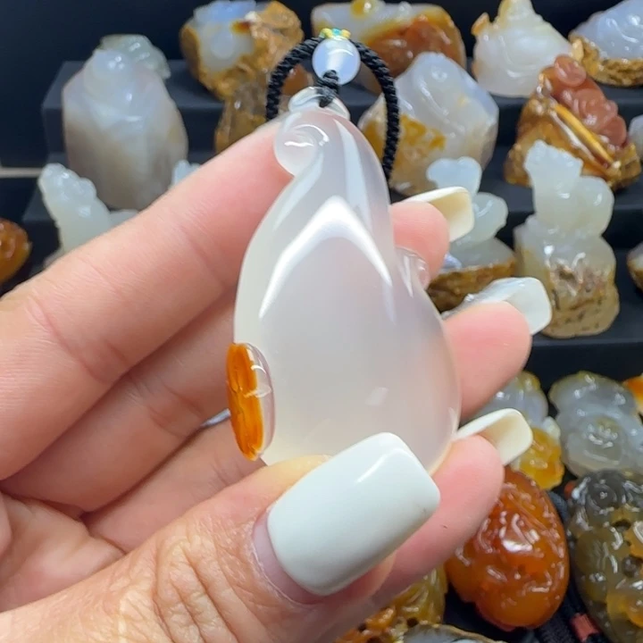 玛瑙/玉髓合金吊坠