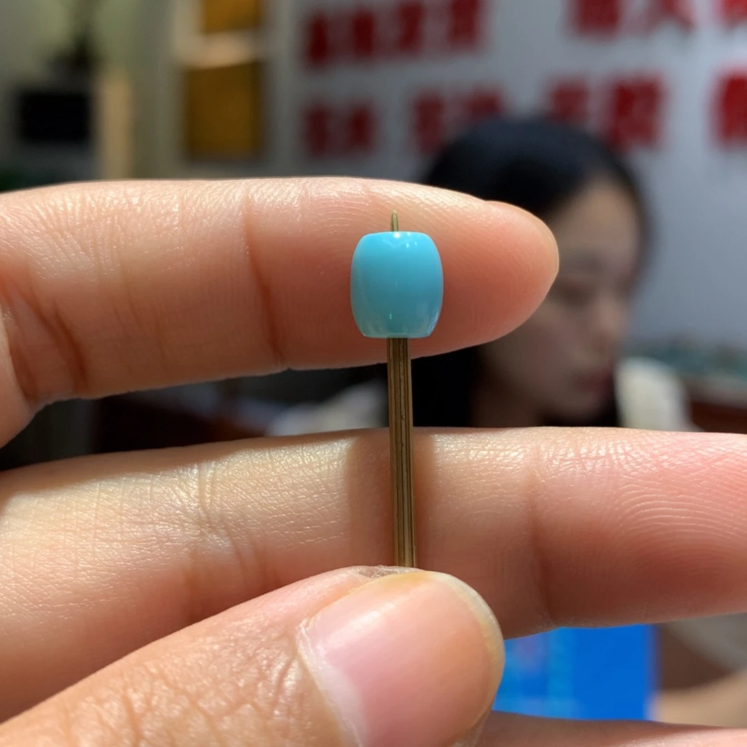 未镶嵌绿松石配饰请***哥