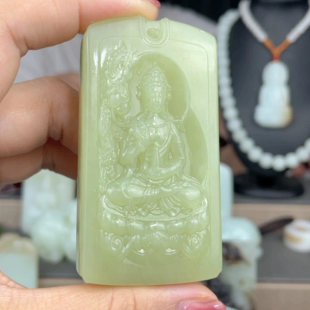 【闪购商品】颈饰未镶嵌和田玉