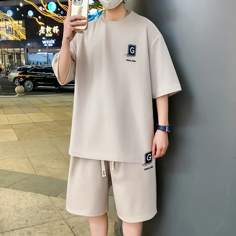 男士新款两件套短袖短裤穿搭一整套青少年男生运动服夏季休闲套装