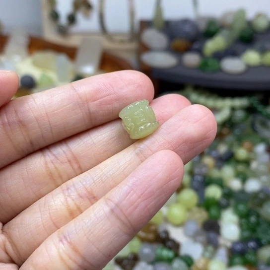 和田玉配件未镶嵌