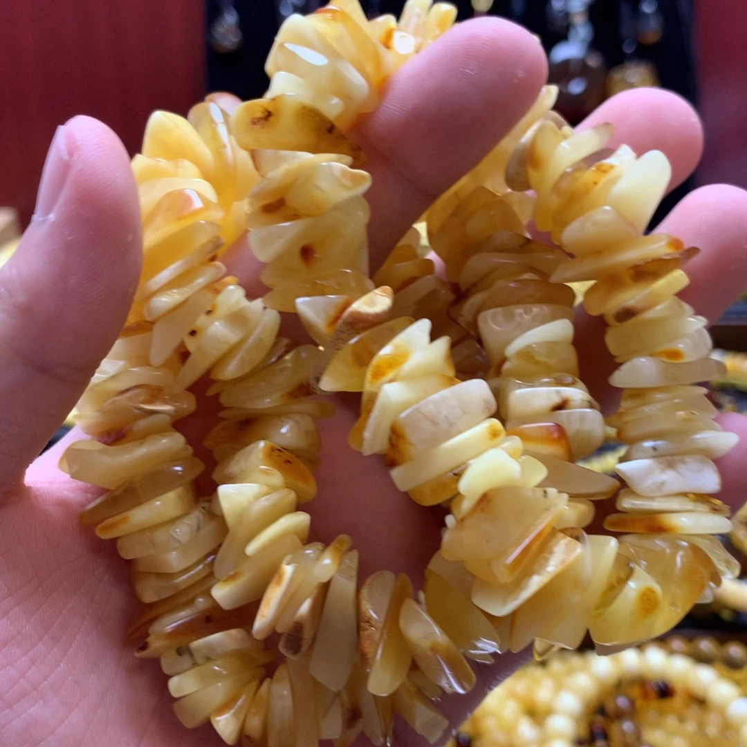 未镶嵌琥珀珠宝奇石多样性发其一