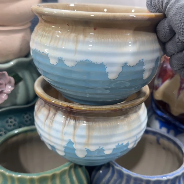 凑9块包邮，有孔，陶瓷花盆