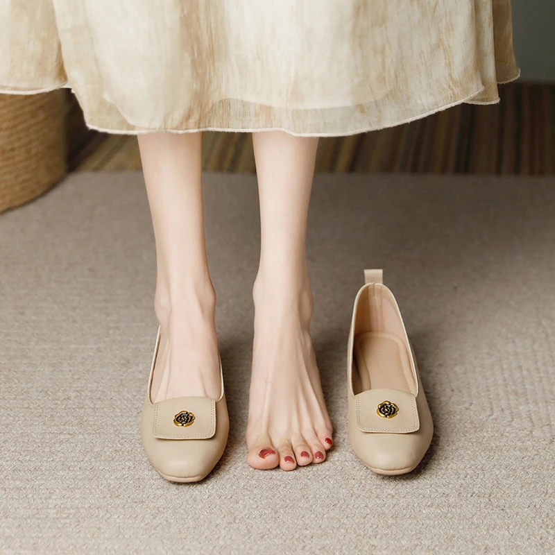 一脚蹬方头时尚百搭单鞋浅口春秋平底软底女单鞋舒适单鞋高级感