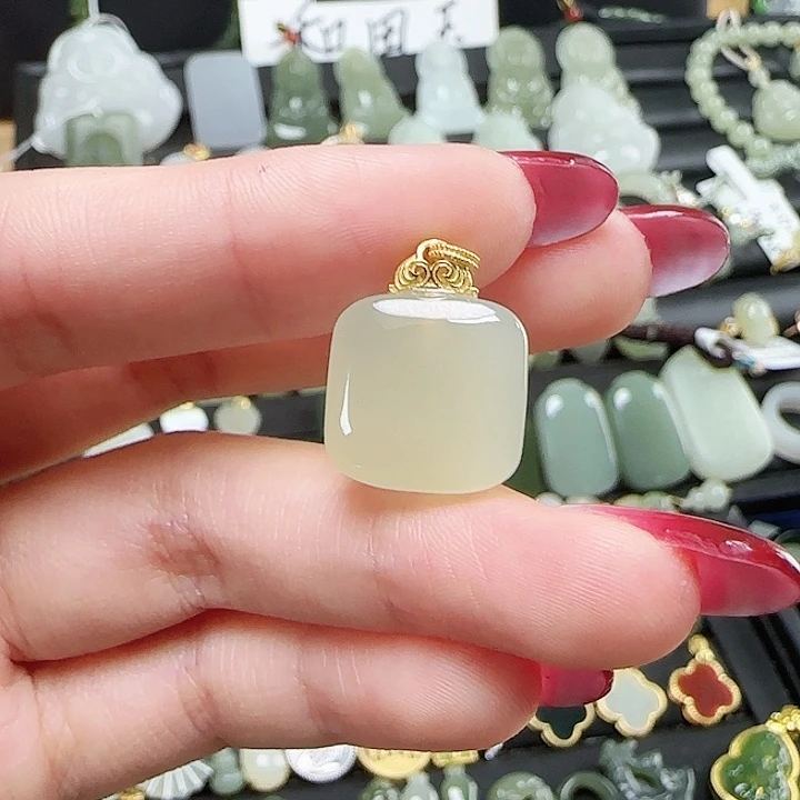 和田玉银S925镶嵌颈饰