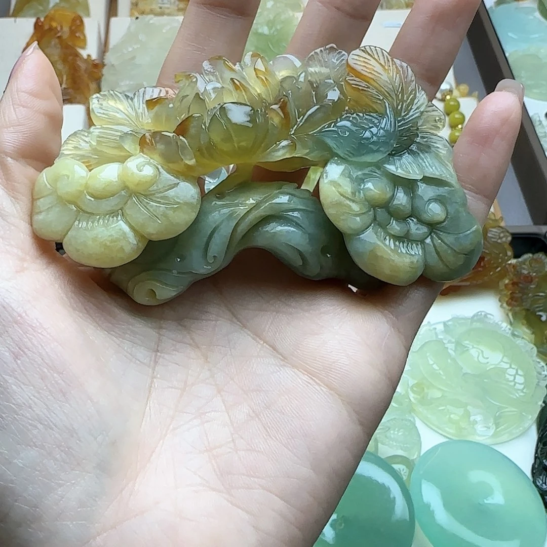 蛇纹石玉颈饰未镶嵌韩*