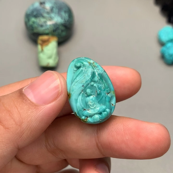 未镶嵌绿松石颈饰