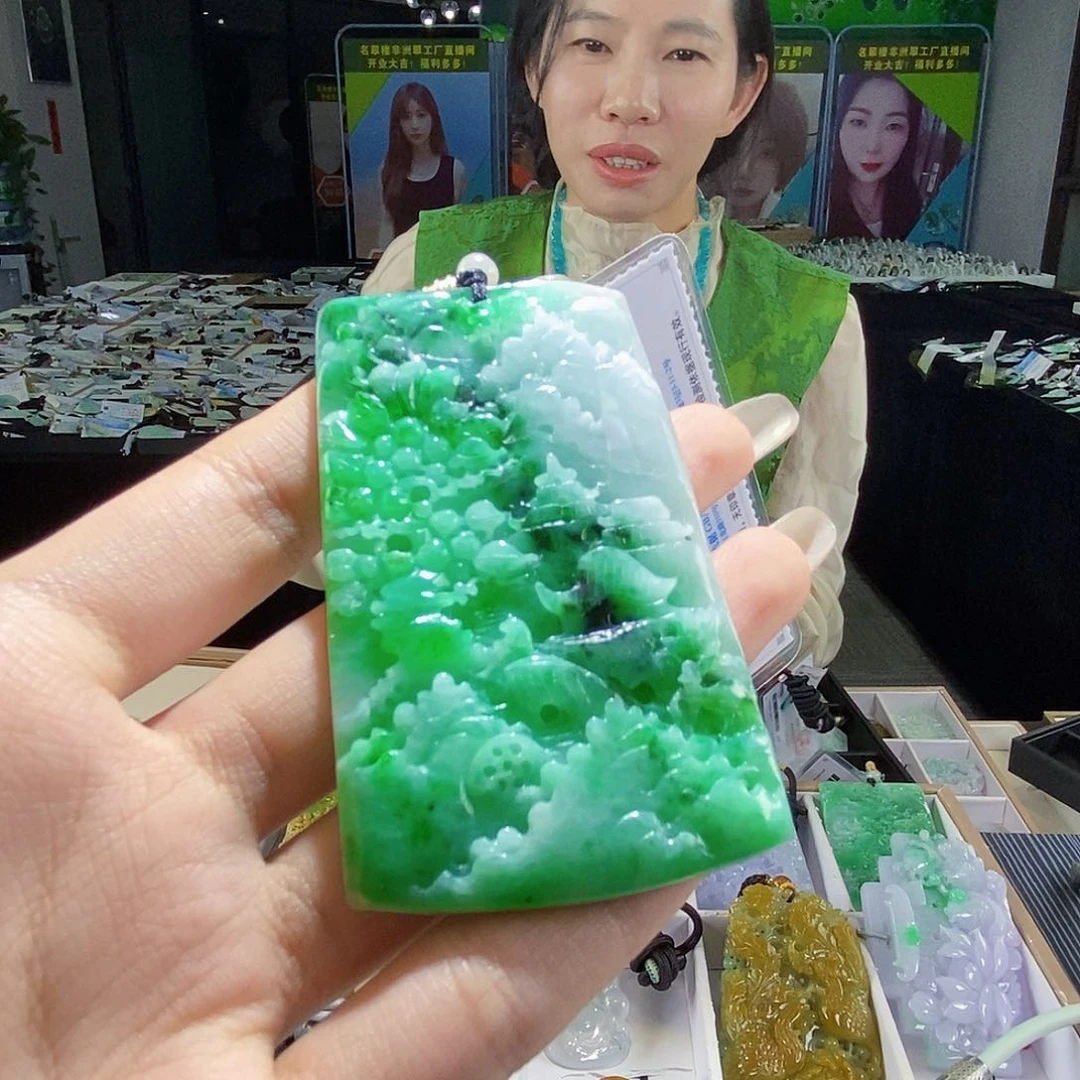 颈饰未镶嵌翡翠翡翠
