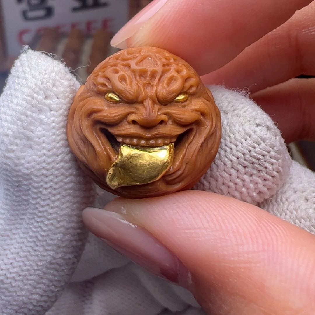 猴头核桃把件精修镶嵌金舔僧全品有正常封口线